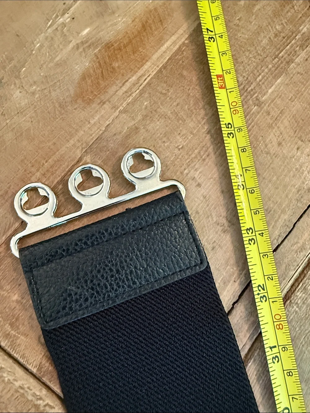 Men's Black Elastic Waist Belt with Metal Hook Closure